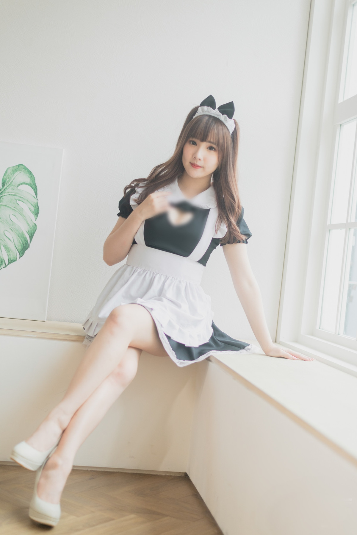 Nhiều người nhận xét rằng, vẻ đẹp của hot girl Little Apple là sự kết hợp giữa ngây thơ dễ thương và gợi cảm quyến rũ.