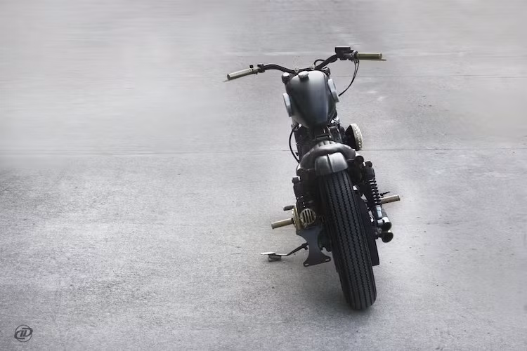 Những chi tiết đồng CNC đã khiến cho chiếc Harley-Davidson Sportster 883 trở nên khác biệt và cực kỳ độc đáo.