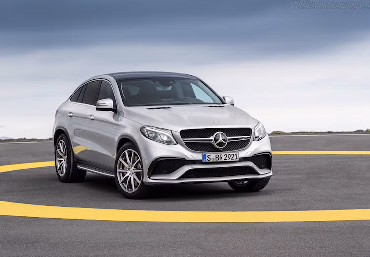 Mercedes GLE63 S/GLE Coupe 63 S AMG: Động cơ 5.5 V8 tăng áp kép, công suất tối đa 577 mã lực và mô-men xoắn cực đại 760 Nm.