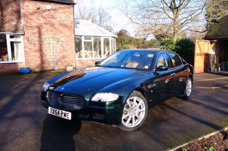 Trải qua hơn 10 năm, chiếc xe này mới chỉ đi được 45.061 km và đã được đăng kiểm ở Anh tới tháng 1/2017.