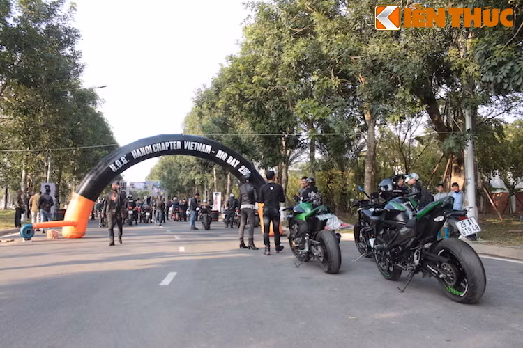 Big Day 2016 là một sự kiện lớn của những người chơi xe môtô PKL tại Hà Nội nói riêng và Việt Nam nói chung. Đây cũng chỉ là sự kiện đầu tiên, mở đầu cho một loạt các hoạt động thường niên của CLB chơi xe Harley-Davidson H.O.G. Hanoi Chapter Vietnam.