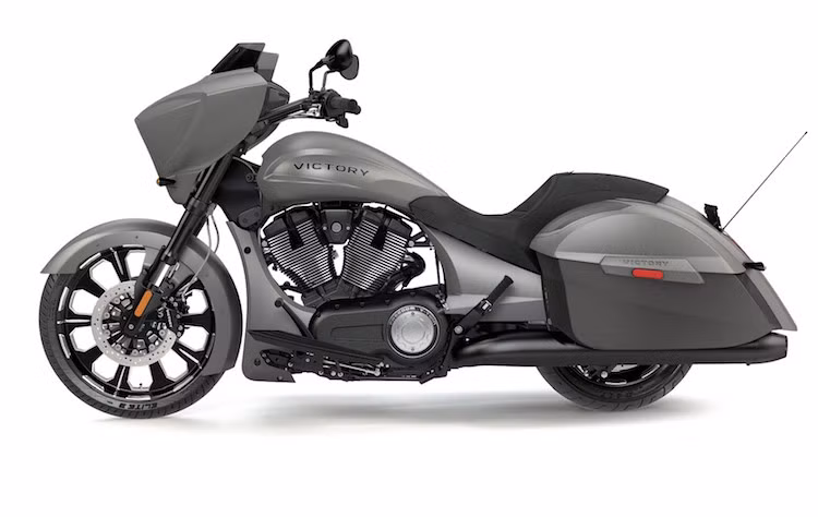 Đúng như tên gọi, Magnum Stealth Edition có nước sơn màu xám mờ đặc biệt, khiến chiếc xe trông "ngầu" hơn nhiều các đối thủ với sơn sặc sỡ.