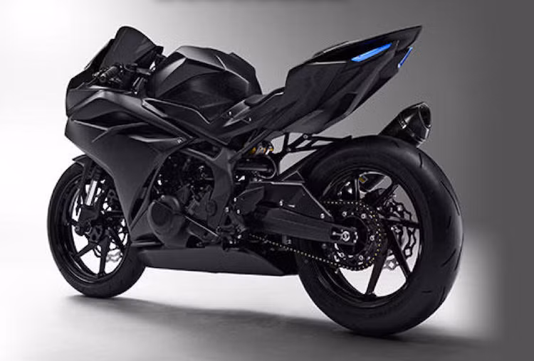 Cũng giống như đối thủ Yamaha R25/R3, Honda cũng sẽ tung ra 2 phiên bản dung tích cho xe. Trong đó, phiên bản châu Âu sẽ có dung tích lớn hơn, có thể lên tới 350 cc.