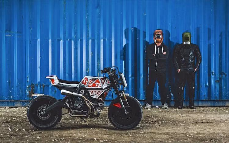 Có thể nhiều người sẽ cảm thấy không thích phiên bản độ này, nhưng đây được xem là sự sáng tạo mang "đầy tính nghệ thuật" cho mẫu xe bán chạy nhất của Ducati trong 2 năm vừa qua.