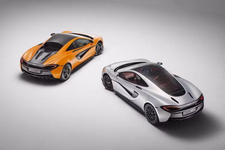 Là một phiên bản khác của dòng siêu xe sang giá rẻ 570S, McLaren 570GT "đi chệch" với phong cách thể thao truyền thống của hãng siêu xe Anh Quốc và tập trung vào sự tiện nghi, thoải mái khi sử dụng hàng ngày và trên những hành trình xa.