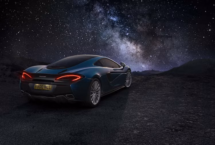 Tại Anh, McLaren 570GT có giá khởi điểm 154.000 Bảng (tương đương 4,8 tỷ). Hãng sẽ bắt đầu giao xe tới tay khách hàng vào cuối năm nay.