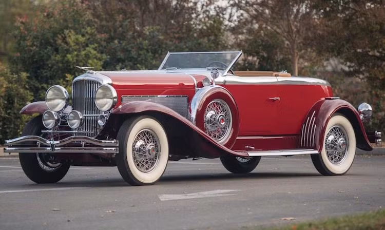 1929 Duesenberg Model J Disappearing Top Torpedo Convertible Coupe - 3 triệu USD: Với thân xe hoàn toàn nguyên bản, chiếc Duesenberg này có động cơ 8 xi-lanh 265 mã lực. Như vậy, 1 mã lực của chiếc xe này có giá tới 11320 USD.