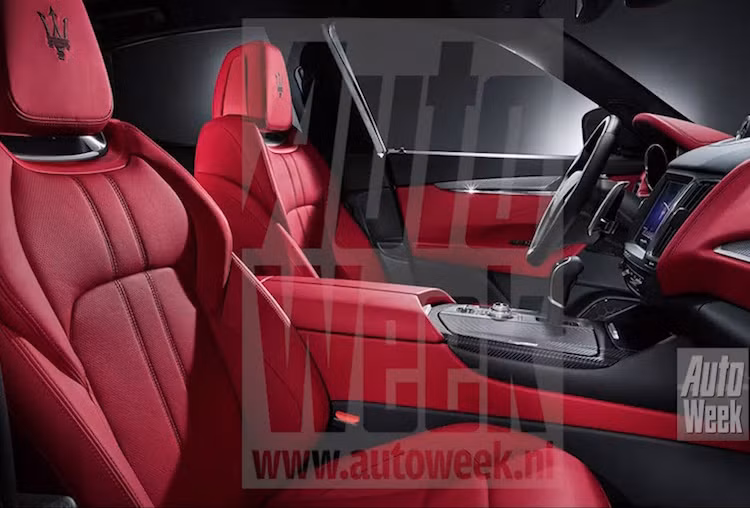 Hiện tại Maserati chưa chính thức công bố hình ảnh của nội thất Levante nhưng từ những bức hình rò rỉ trước đây, có thể thấy rằng cabin của chiếc xe khá giống dòng sedan Ghibli và rất sang trọng.