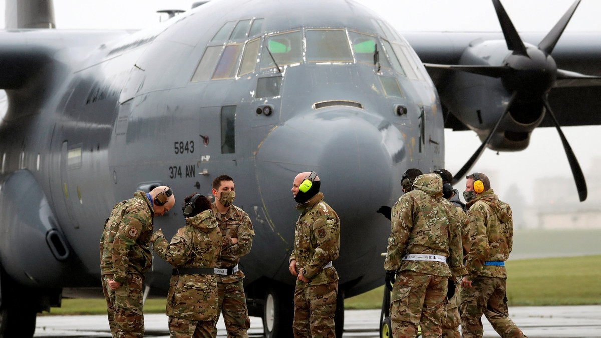 Yếu tố cốt lõi là khi Chiến tranh Lạnh kết thúc, dẫn đến việc Nhật Bản có thể tiến hành xây dựng sức mạnh quân sự cho mình dưới bất kỳ lý do gì.