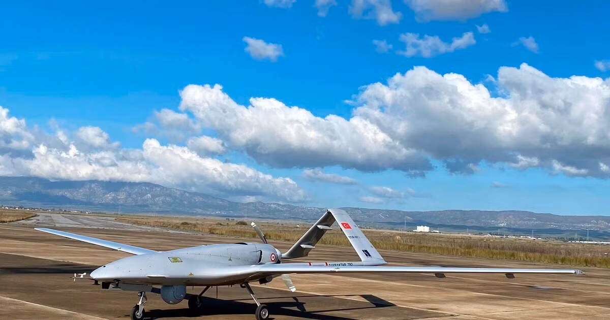 Tuy nhiên theo báo chí Nga thì điều này không hoàn toàn đúng. Nga mặc dù chỉ có UAV trong giai đoạn sơ khai, nhưng vũ khí để hạ gục toàn bộ máy bay không người lái của Thổ Nhĩ Kỳ hay Israel được sử dụng tại Karabakh chỉ trong một ngày đã có sẵn.