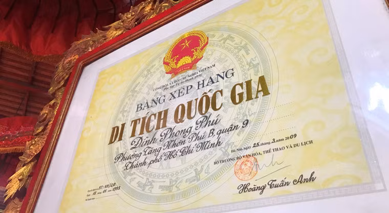 Năm 1993, đình Phong Phú được Nhà nước công nhận là Di tích lịch sử Văn hoá - Cách mạng và được xếp hạng Di tích lịch sử cấp Quốc gia. Thời kỳ chống Mỹ cứu nước (1954 - 1975) đình Phong Phú là nơi tập trung quân, nơi dừng chân của cán bộ cách mạng vùng Thủ Đức. Đình còn là nơi cung cấp tiền bạc, lương thực, thuốc men, dầu hôi... thường xuyên cho cán bộ cách mạng.