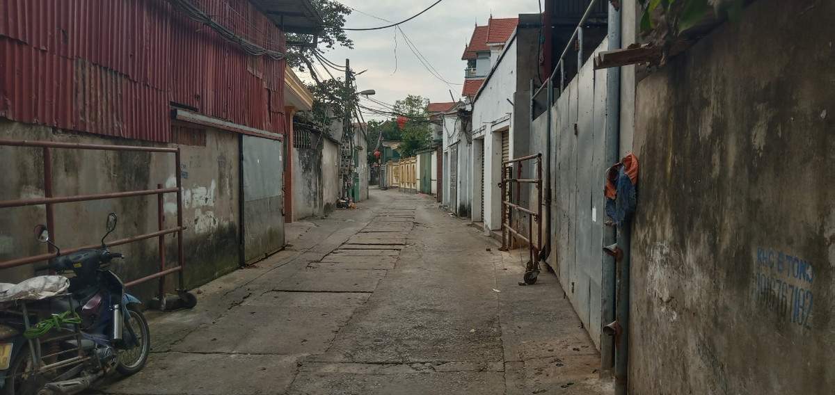 Ha Noi: Nhuc nhoi nhieu lo mo khong phep o xa Hai Boi