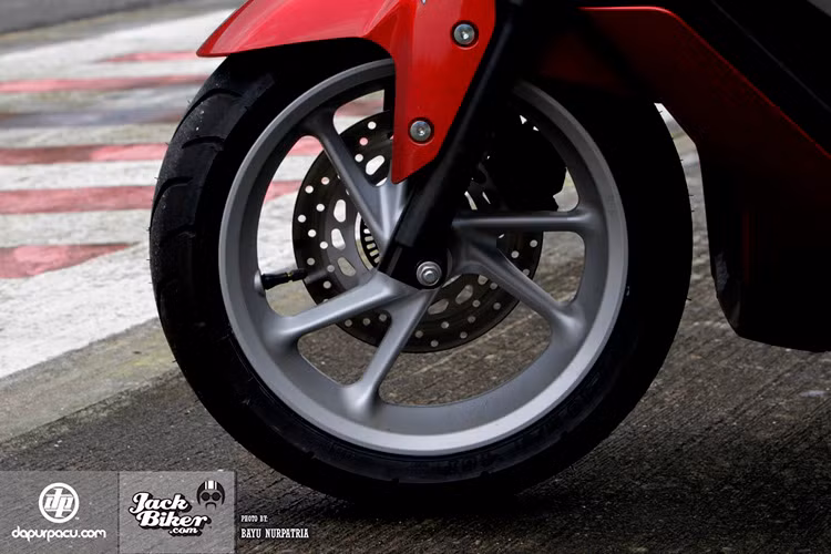 Đặc tính an toàn cao cấp này vốn chỉ xuất hiện trên các mẫu sportbike 250 phân khối.