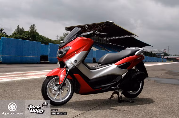 Yamaha NMax mới được phát triển theo chủ đề "xe đô thị thanh thế toàn cầu" và thừa hưởng phong cách từ dòng X-Max quen thuộc.