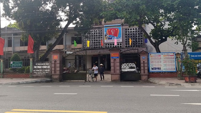  Chủ tịch thị trấn và 3 cán bộ bị khởi tố vì sai phạm về đất đai: Cuối tháng 5/2020, Công an H.Nghi Xuân (Hà Tĩnh) đã ra quyết định khởi tố vụ án, khởi tố bị can đối với 3 cán bộ UBND TT.Xuân An (H.Nghi Xuân) về tội thiếu trách nhiệm gây hậu quả nghiêm trọng. Các bị can gồm: ông Lê Văn Minh, Chủ tịch UBND thị trấn; ông Hoàng Văn Đức, Phó chủ tịch UBND thị trấn và ông Nguyễn Văn Thành, nguyên cán bộ địa chính...