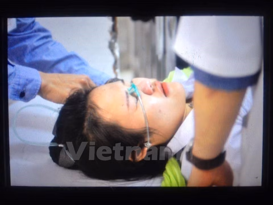 Cấp cứu một người trong trạng thái bị ngất.