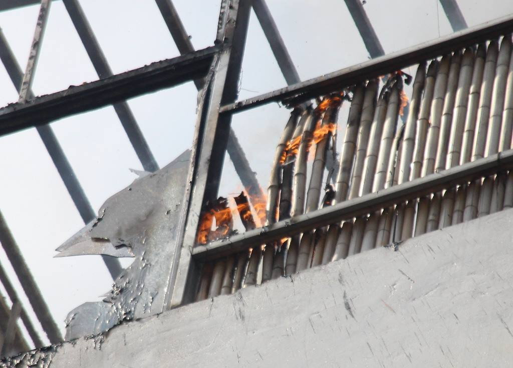 Ha Noi: Chay khach san Momizi, khach nuoc ngoai chay tan loan-Hinh-5