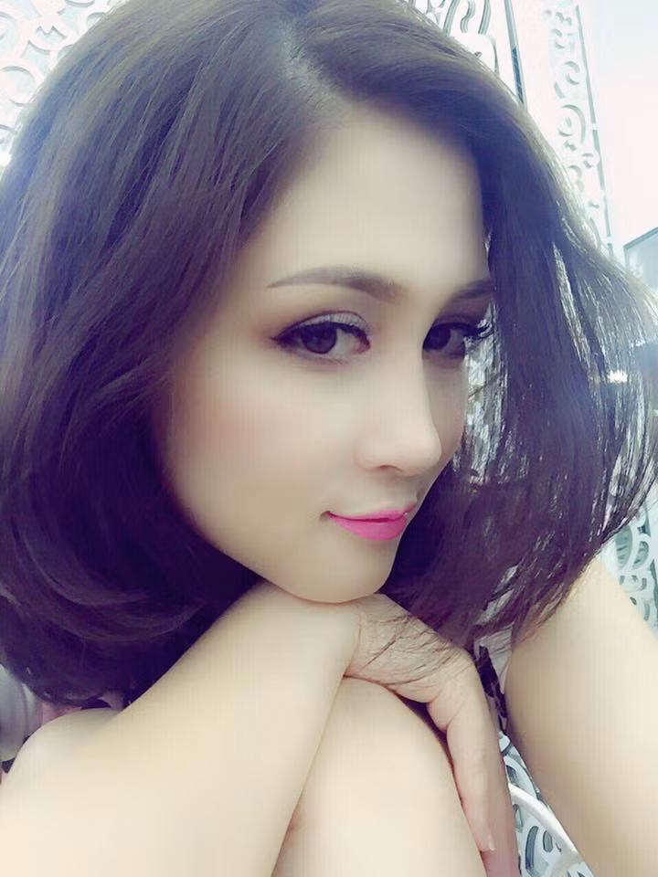 Theo chia sẻ của nữ đại úy xinh đẹp, chị đã làm cán bộ công an phường Bùi Thị Xuân được 9 năm. Công việc không quá vất vả nhưng cũng đòi hỏi chị phải có sự chuyên tâm với trách nhiệm được đặt lên hàng đầu.