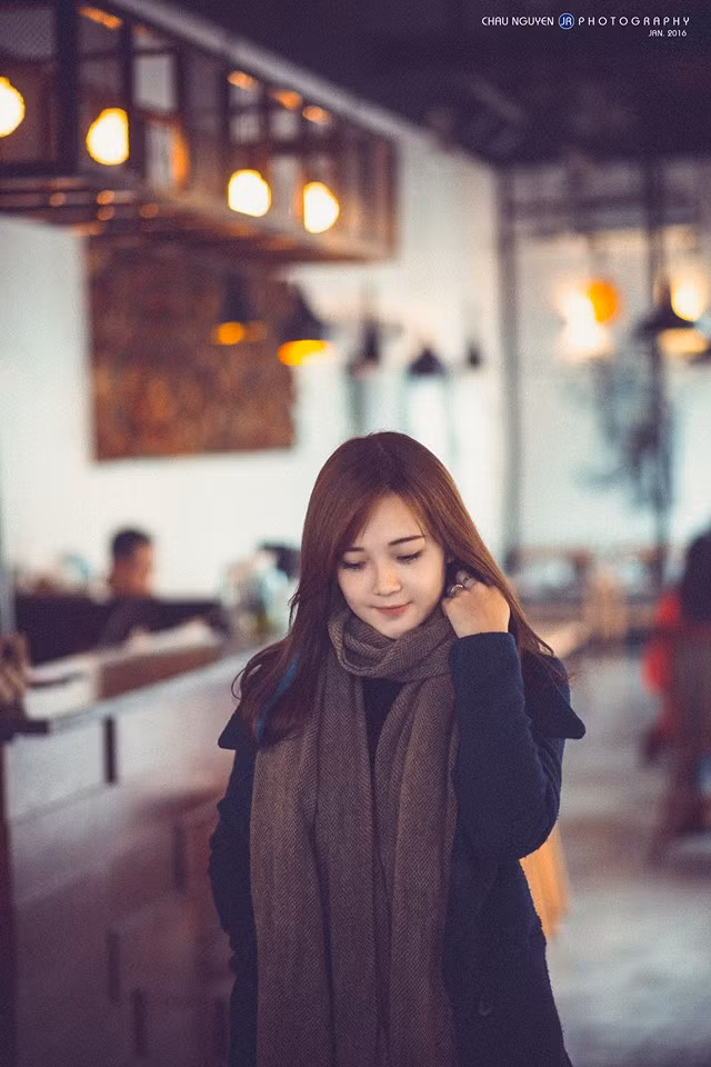 Hiện tại Thu Hương đang theo đuổi công việc kinh doanh và làm người mẫu ảnh ở Hà Nội. Nhờ ngoại hình ưa nhìn, cô bạn được rất nhiều cửa hàng thời trang, các phó nháy trẻ từ chuyên nghiệp đến nghiệp dư mời hợp tác.