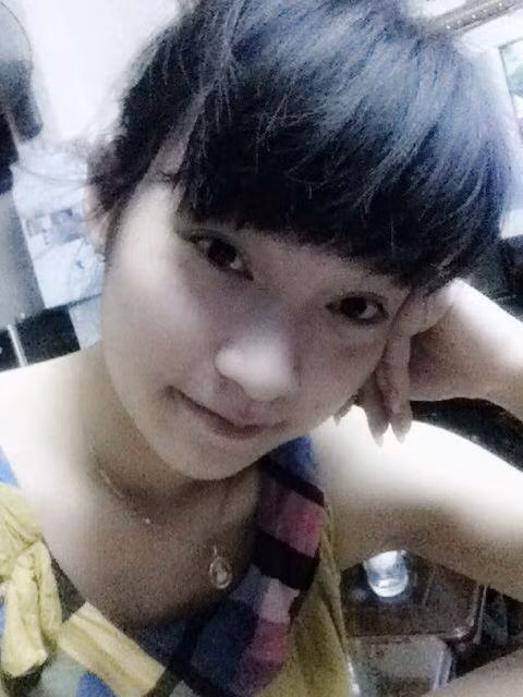 Được biết, trước đây Khánh Vy cũng có một vài clip nói nhiều thứ tiếng khác nhau được đăng tải trên mạng xã hội. Và tất nhiên, tất cả trong đó đều là “ngoại ngữ lậu”.