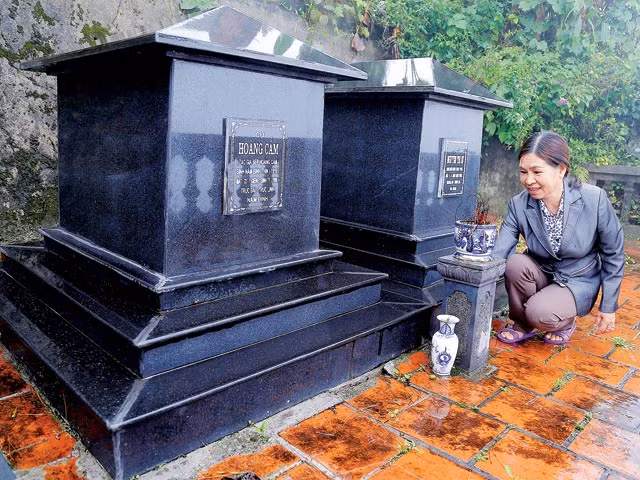 Chuyen it biet ve vua bep huyen thoai Hoang Cam