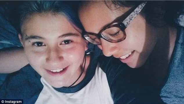 Kết thúc bi thảm của cặp đôi nữ sinh đồng tính khiến nhiều học sinh, các bậc phụ huynh, giáo viên sốc nặng, buồn bã. Rất nhiều bạn bè của May Kieu và Dorothy đã gửi lời chia buồn, viết những dòng tiễn biệt trên mạng xã hội.