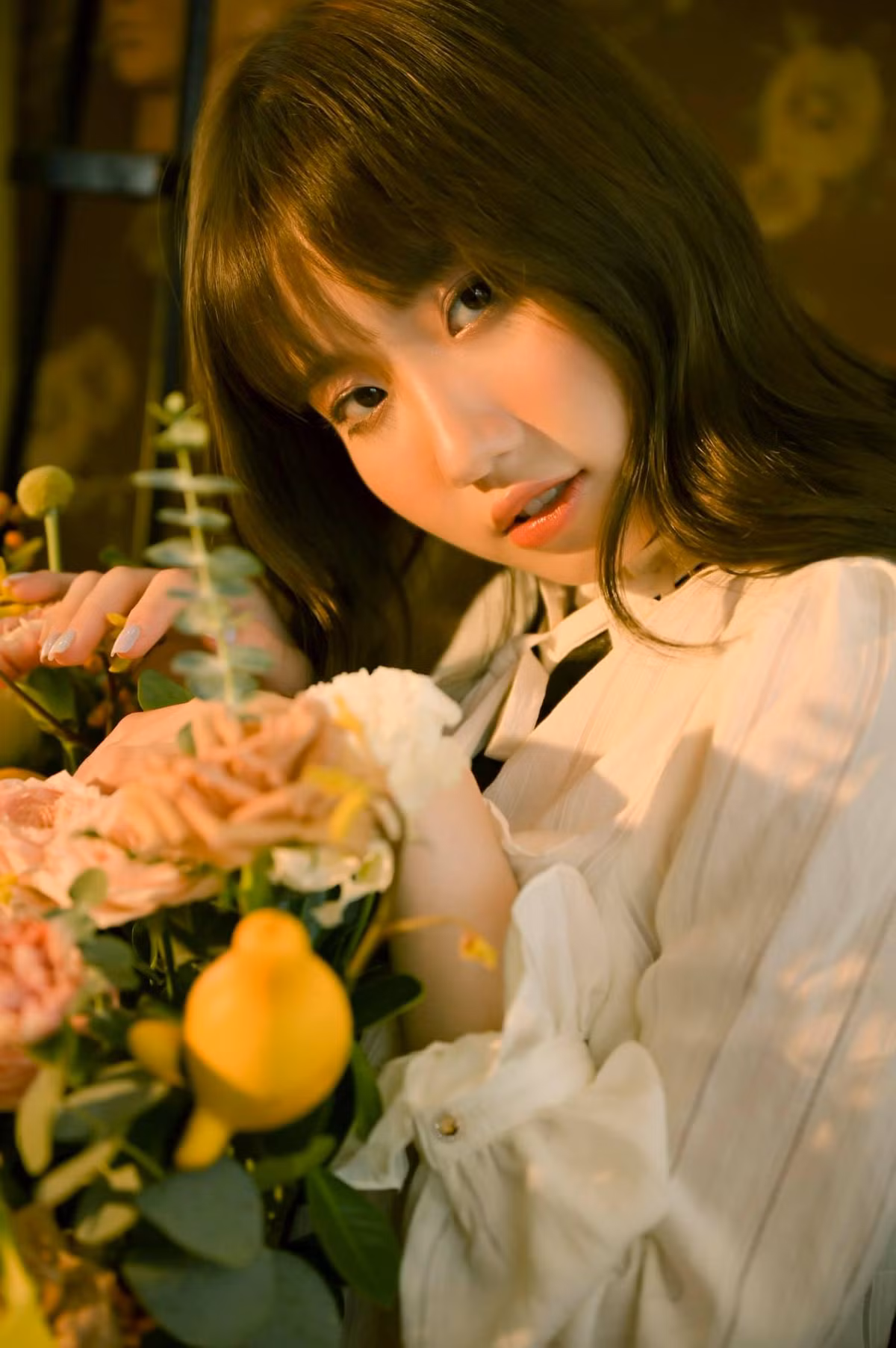 Điều khiến mọi người thắc mắc là, đâu là lý do khiến Duy Nhỏ và Khánh Huyền vẫn cứ úp mở chuyện yêu đương mà không mạnh dạn công khai như Linh Ngọc Đàm.