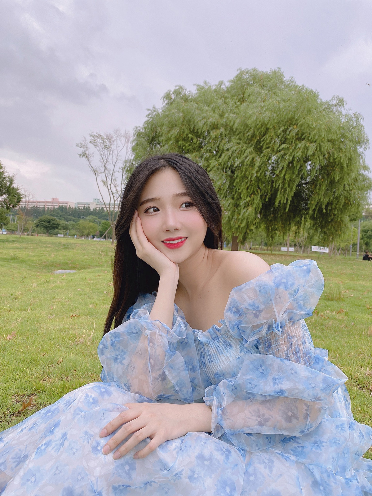 Là du học sinh tại “xứ sở kim chi”, Khánh Ly lựa chọn theo học tại trường Xã hội nhân văn, ngành Ngôn ngữ văn học Hàn Quốc.