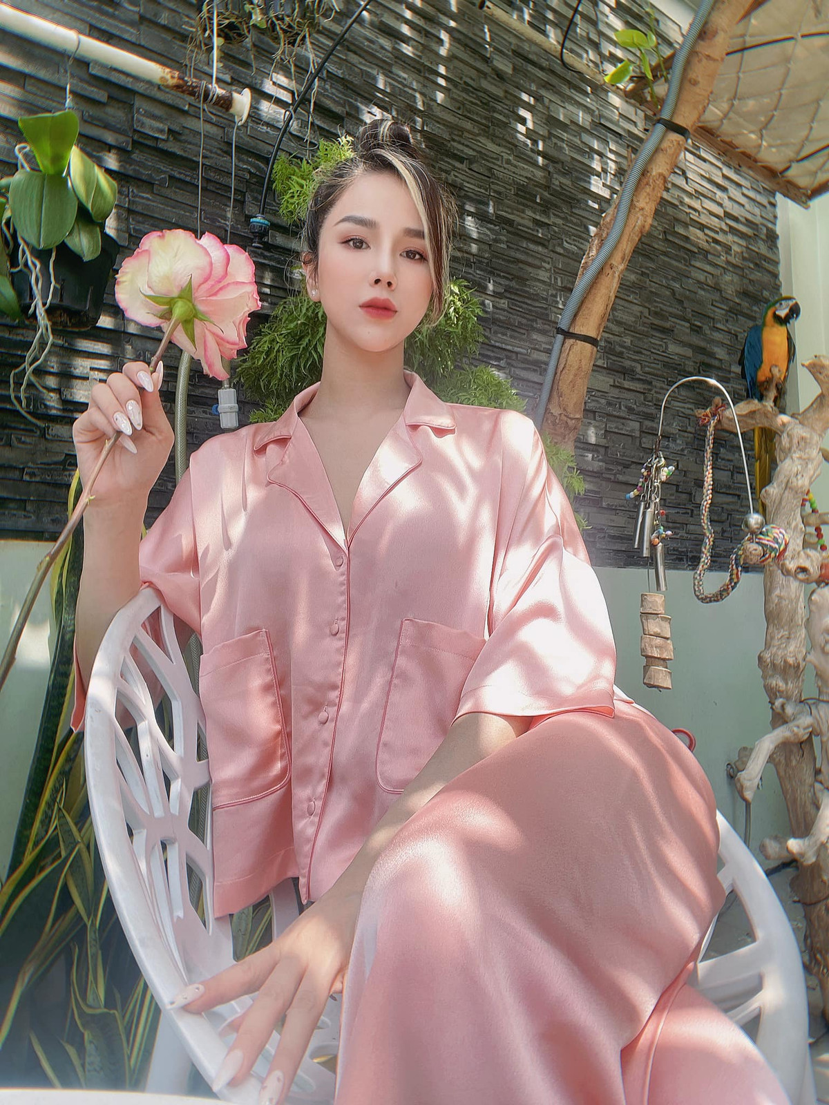 Người đẹp thường xuyên “đốt mắt” công chúng với những bộ hình vô cùng nóng bỏng. Ảnh: Tổng hợp