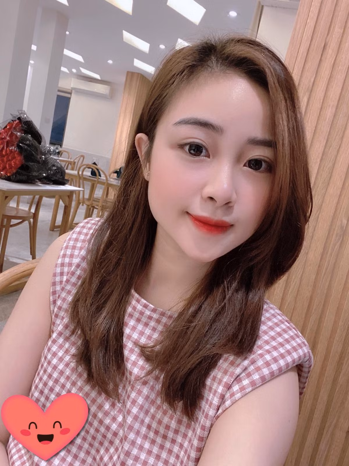 Cuộc sống viên mãn đủ đầy cùng vợ đẹp con ngoan của Văn Đức quả thực khiến nhiều người yêu mến anh lại càng thêm ngưỡng mộ.