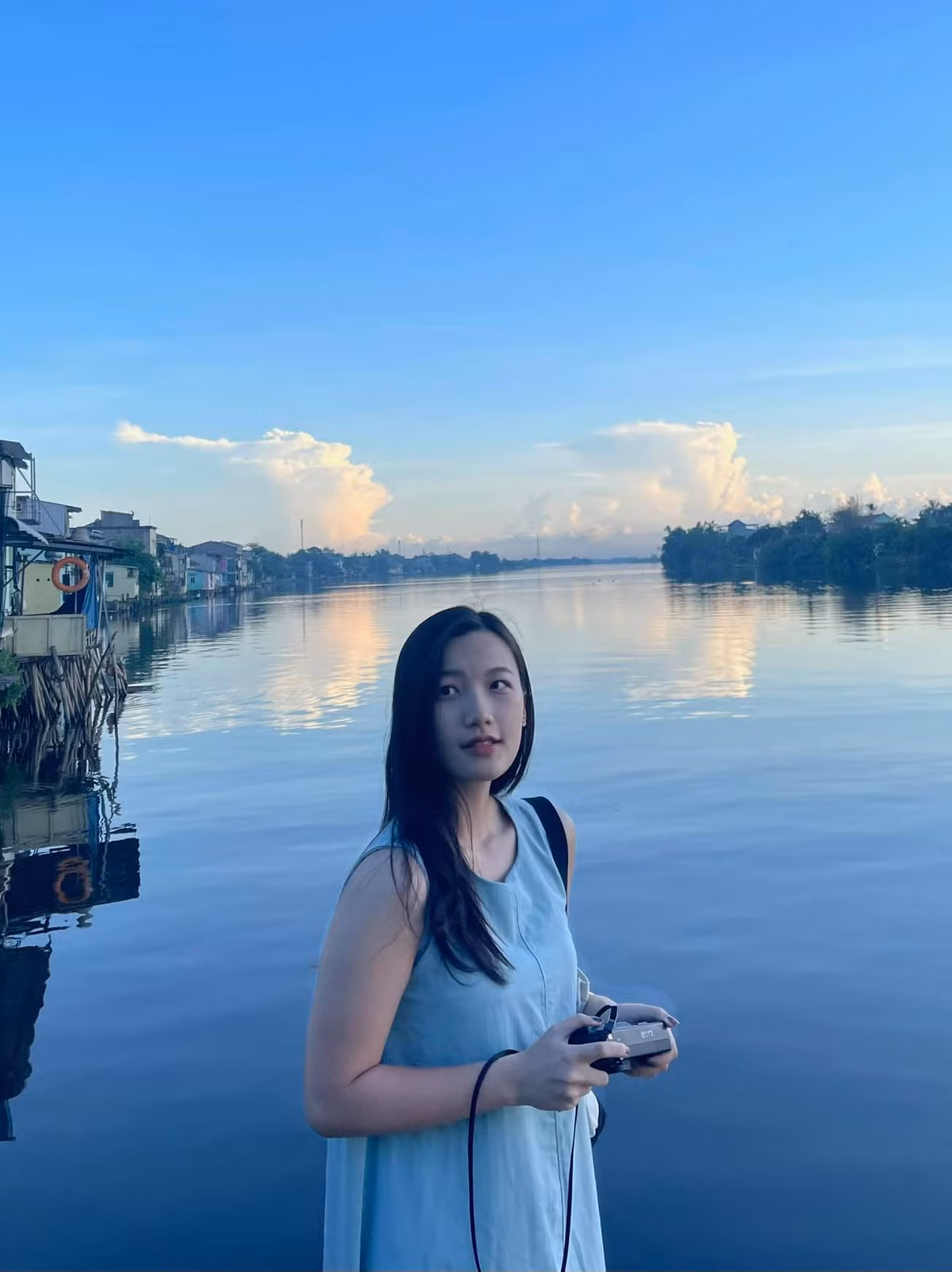 Công việc dẫn chương trình giúp cô gái sinh năm 1999 được đi nhiều nơi, trải nghiệm nhiều văn hóa địa phương, gặp gỡ nhiều người và học hỏi thêm nhiều kiến thức.