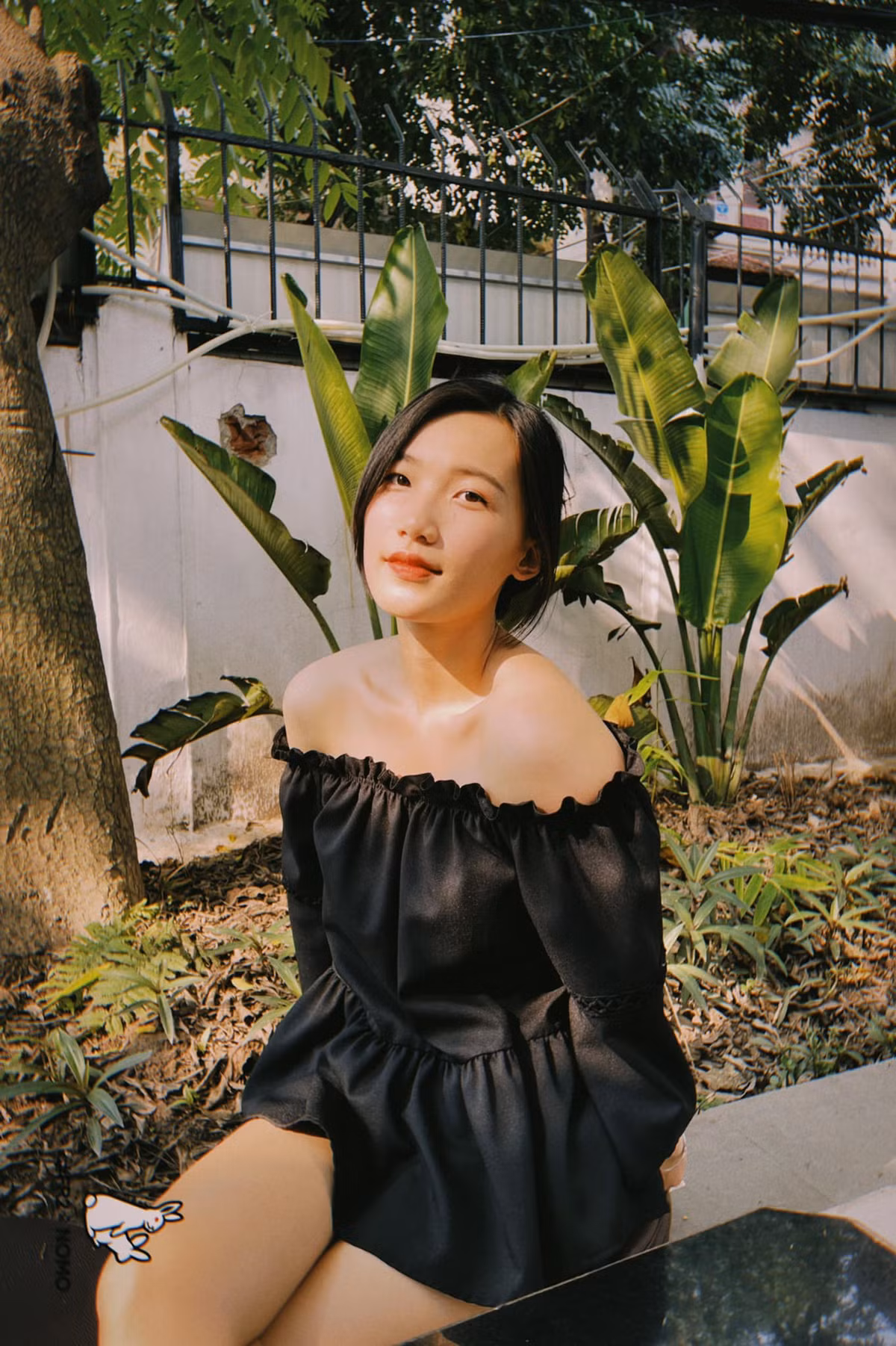 Ngoài ra, cô nàng còn đang sở hữu một kênh Youtube thu hút sự theo dõi của nhiều bạn trẻ.