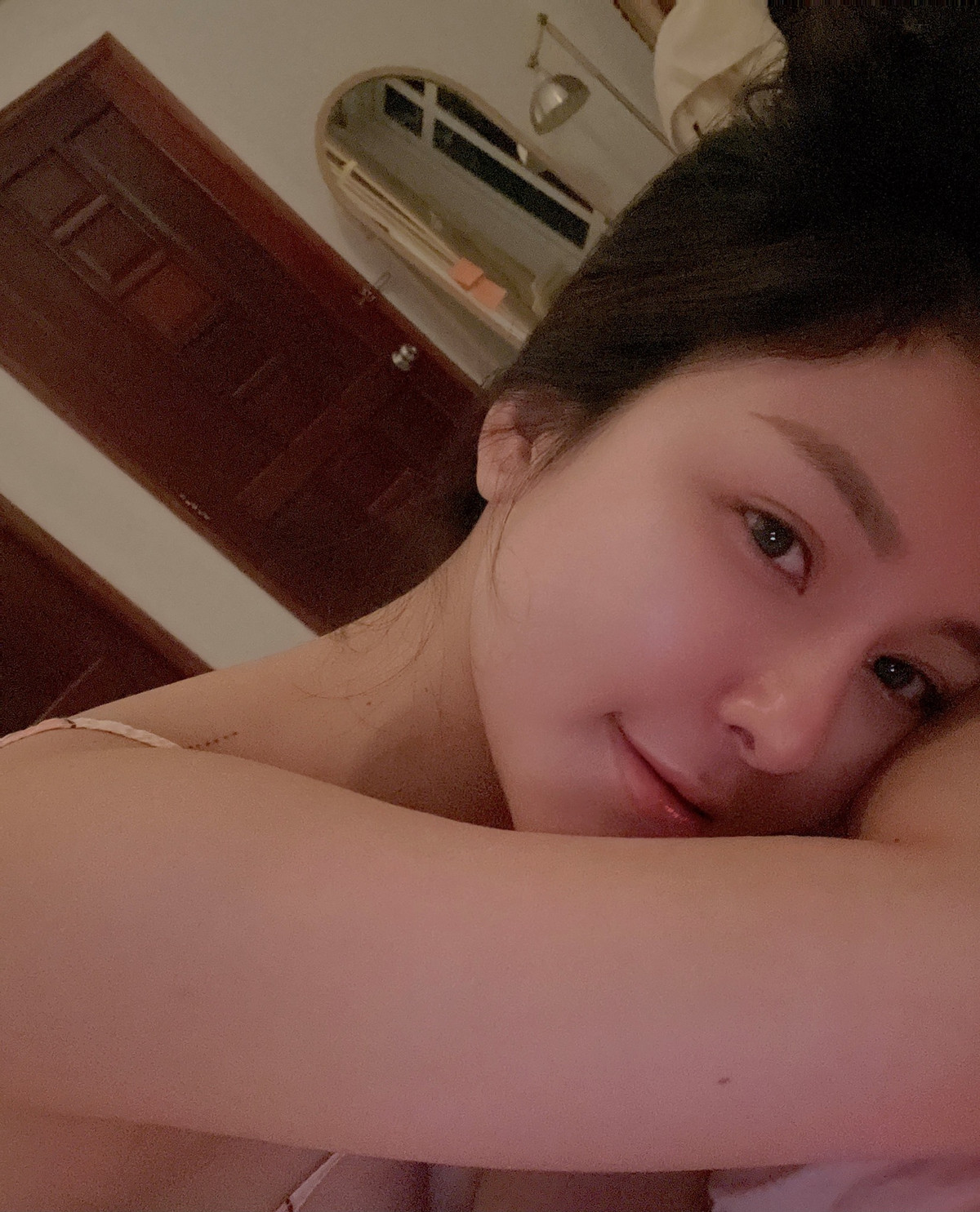 Liên quan đến hành động đáp trả của hot girl Trâm Anh, netizen người đồng tình, người lại tỏ ra khá e ngại.