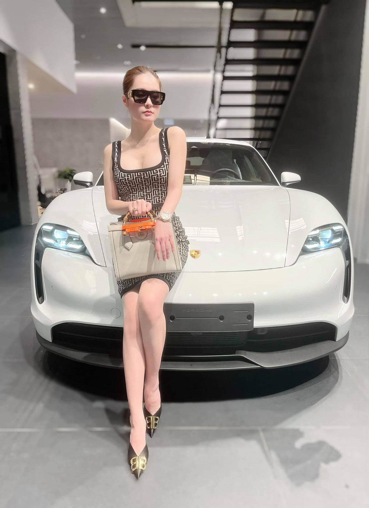 Đoàn Di Băng hiện tại có cuộc sống sang chảnh với số tài sản đáng ngưỡng mộ.