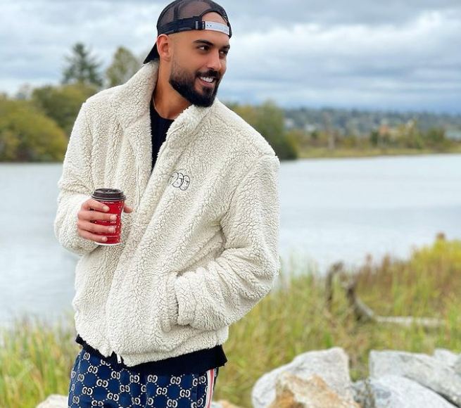 Dù vẫn thường xuyên cập nhật hình ảnh trên trang cá nhân, sự chú ý dân mạng dành cho anh chẳng còn được như hồi mới nổi.