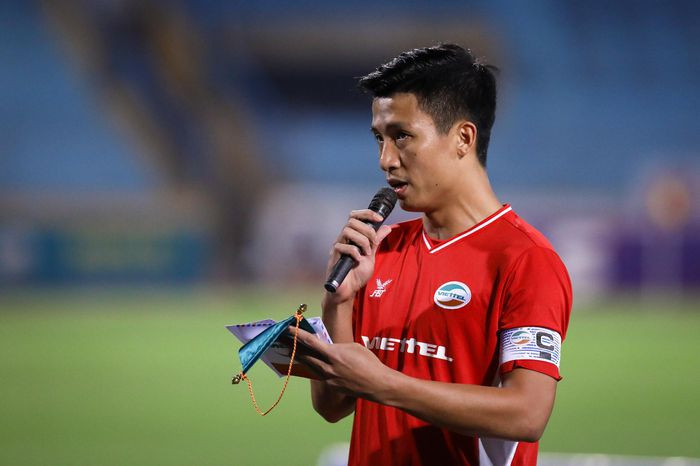 Cùng đợt tuyển sinh đó, Quế Ngọc Hải trúng tuyển theo diện tuyển thẳng nhờ thành tích thi đấu xuất sắc trong nước và quốc tế.