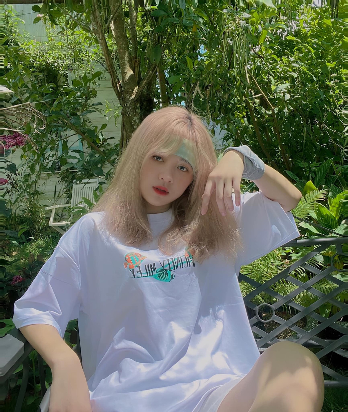 Nguyễn Ngọc Diệp (sinh năm 2002, đến từ Đắk Nông) là nữ sinh trường Hutech gây chú ý thời gian gần đây.