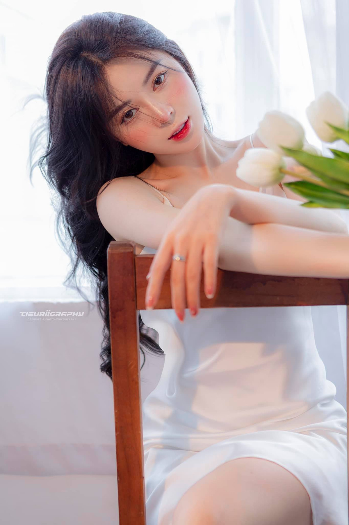 Những khoảnh khắc Hằng đăng tải trên MXH đều "hút" hàng nghìn lượt tương tác.