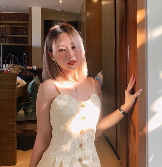 Trên trang cá nhân, nữ rich kid này luôn xuất hiện với hình ảnh chỉn chu, xịn xò với loạt đồ hiệu.