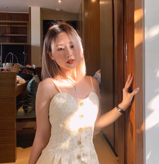 Trên trang cá nhân, nữ rich kid này luôn xuất hiện với hình ảnh chỉn chu, xịn xò với loạt đồ hiệu.