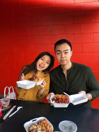 Không chỉ là rich kid với học vấn khá khủng mà vẻ ngoài nam tính của Nguyễn Hoàng Việt cũng thu hút sự chú ý.