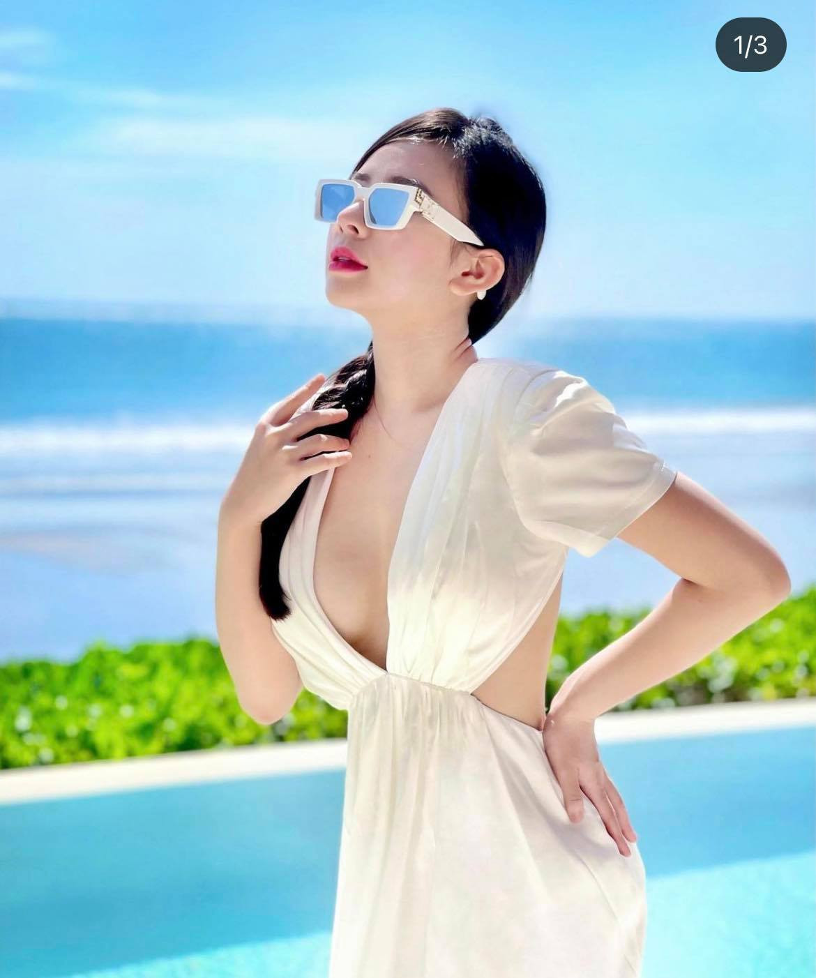 Phương Bora trước đây được biết đến với biệt danh "Cô gái Việt được thanh niên Trung Quốc xin cưới" nhờ một trang tin nổi tiếng dành cho giới trẻ của Trung Quốc đăng tải hình ảnh của cô.