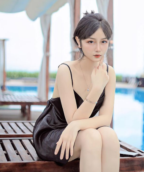 Hiện, Hải Yến cũng đang hoạt động với vai trò là một hot Instagram, kiêm KOL khá nổi bật trên mạng xã hội.