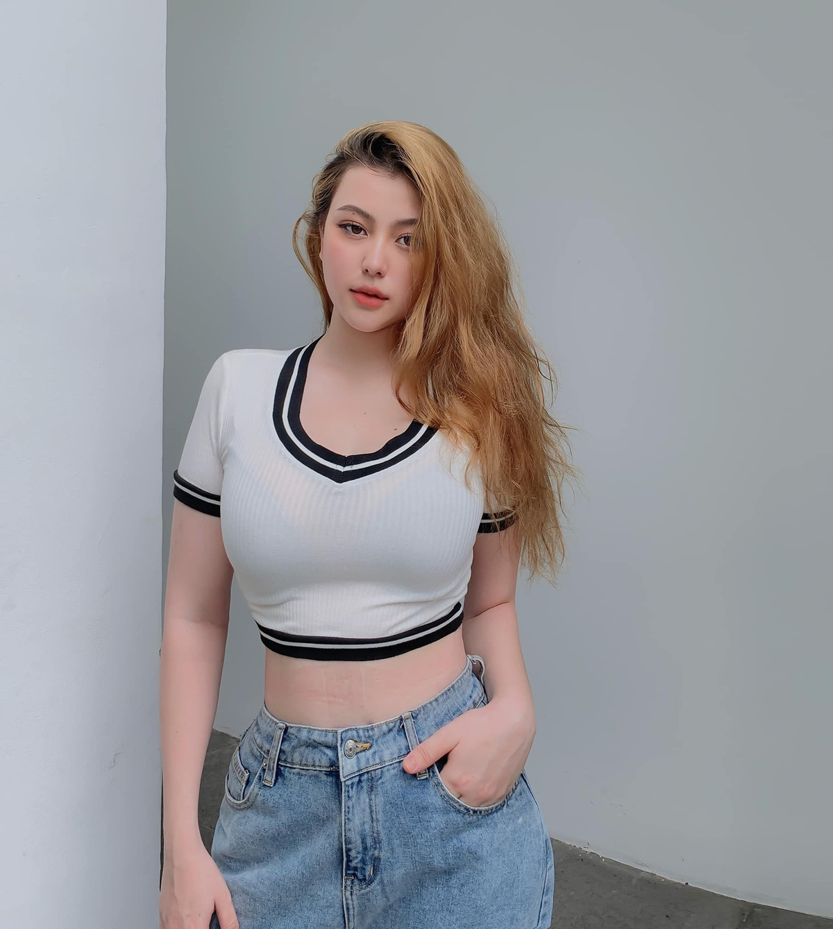 Fanpage quảng cáo thuốc này chưa được kiểm chứng nhưng đã tự ý lấy hình ảnh của gái xinh này để ngang nhiên thực hiện việc quảng cáo truyền thông của mình.