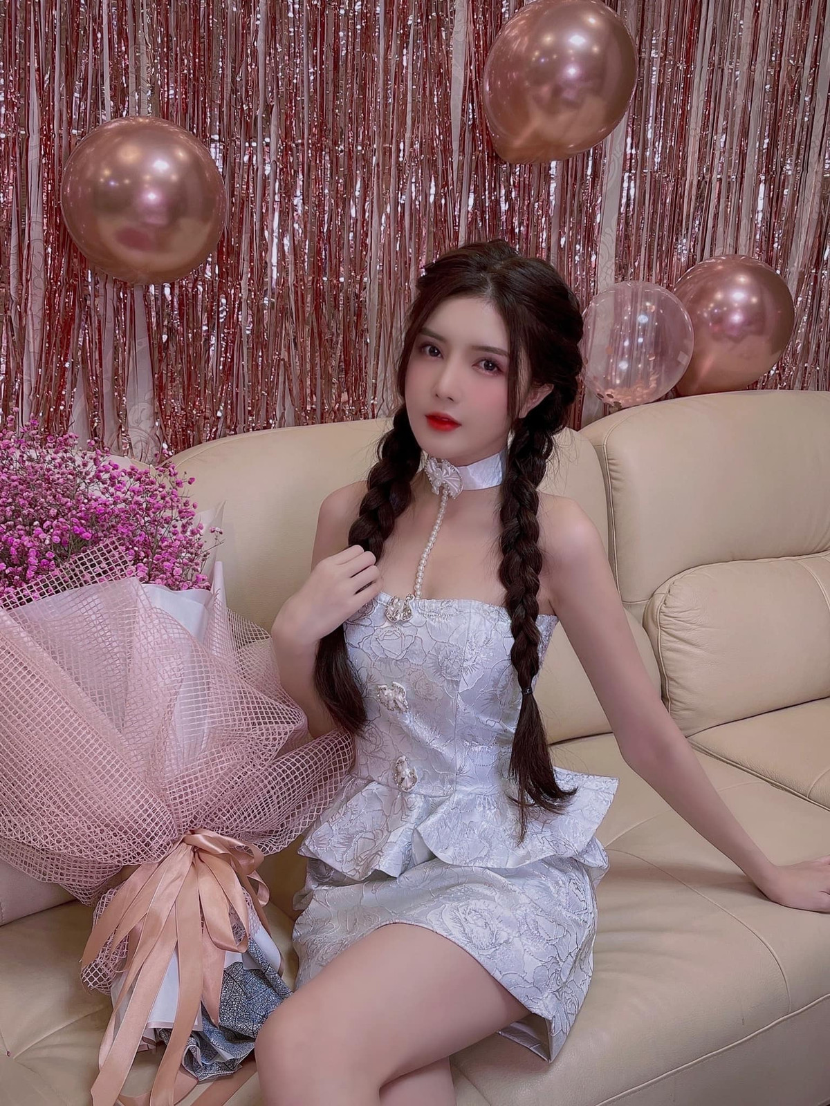 Hiện tại Lilly Luta đã xóa bỏ hoàn toàn hình ảnh cũ của mình khi theo đuổi phong cách gợi cảm, quyến rũ hơn.