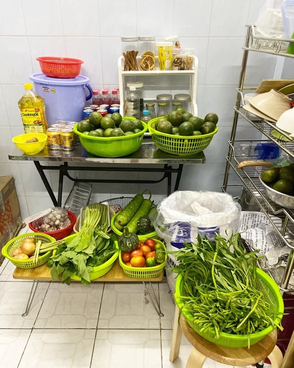 Những hình ảnh này sau khi được chia sẻ trên mạng xã hội không chỉ thu hút sự quan tâm của những người sống xa nhà mà cả những người đang sinh sống cùng với gia đình cũng rất hào hứng. Ảnh: Tổng hợp