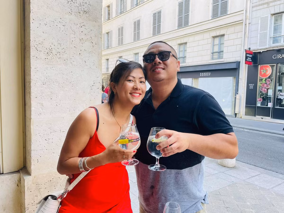 Trước khi đến với bạn trai CEO Mỹ, Lò Thị Mai từng có chuyện đẹp với Steve Houbrechts (sinh năm 1983, kinh doanh trong lĩnh vực khách sạn ở Bỉ).