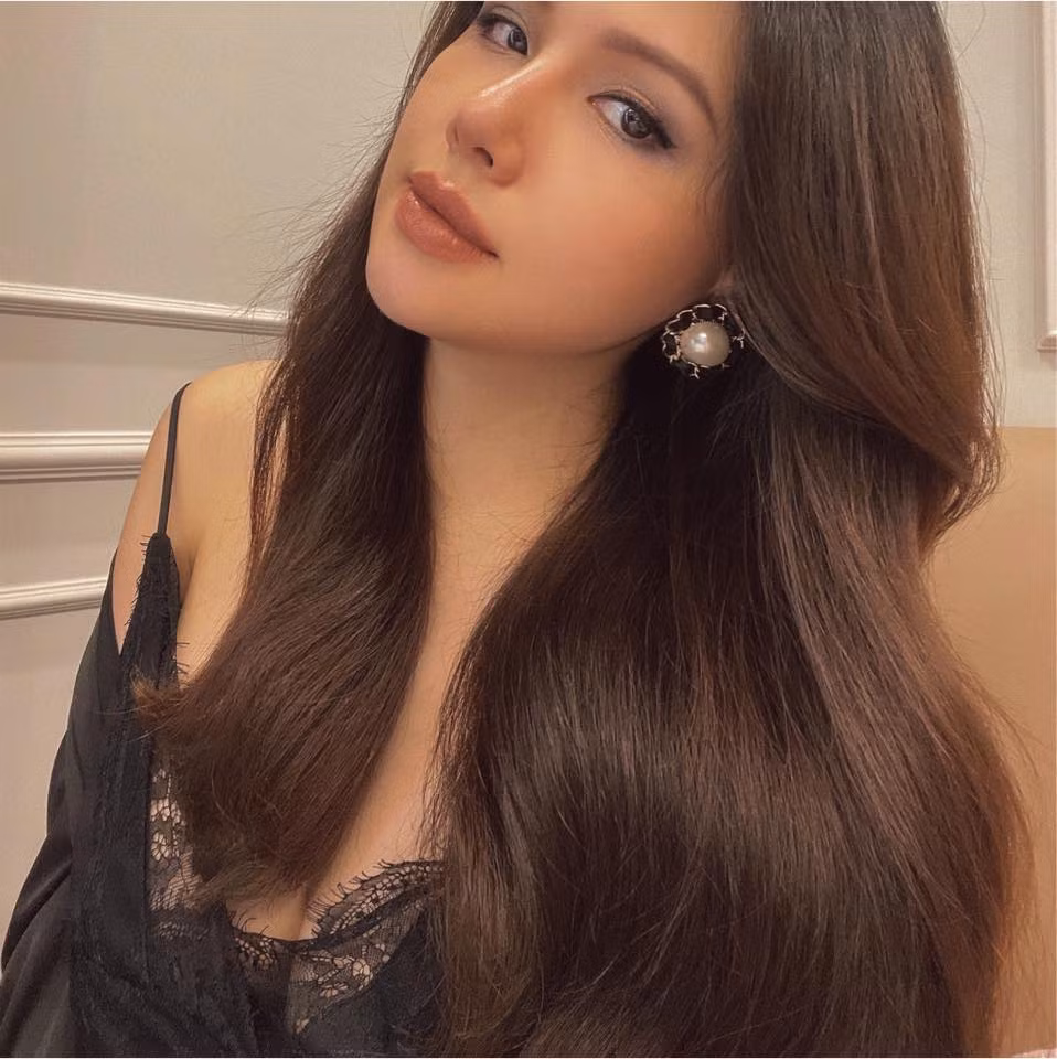 Được gọi là " vợ thiếu gia Cocobay", Phanh Lee được nhiều người yêu thích, đặc biệt kể từ khi cô lên xe hoa cùng ông xã đại gia vào tháng 6/2020.