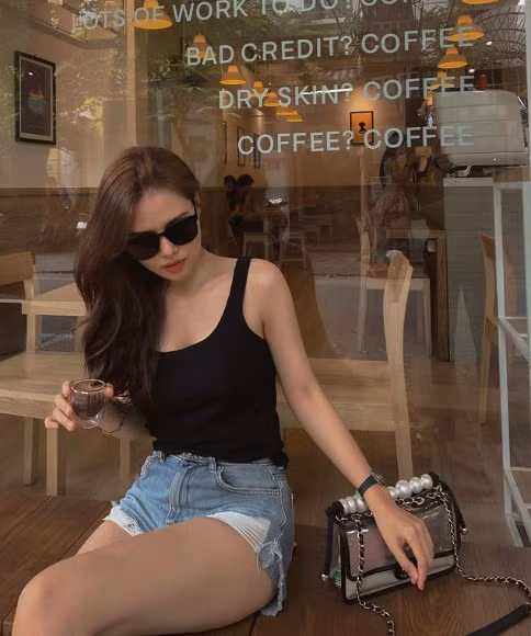 Không ít khán giả và bạn bè của Phanh Lee đã để lại bình luận khen ngợi tới cô nàng.