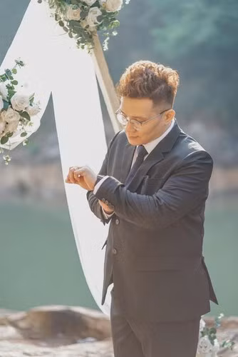 Nhâm Hoàng Khang khá nổi tiếng trong giới công nghệ. Khang được cư dân mạng gọi bằng cái tên "Cậu IT".